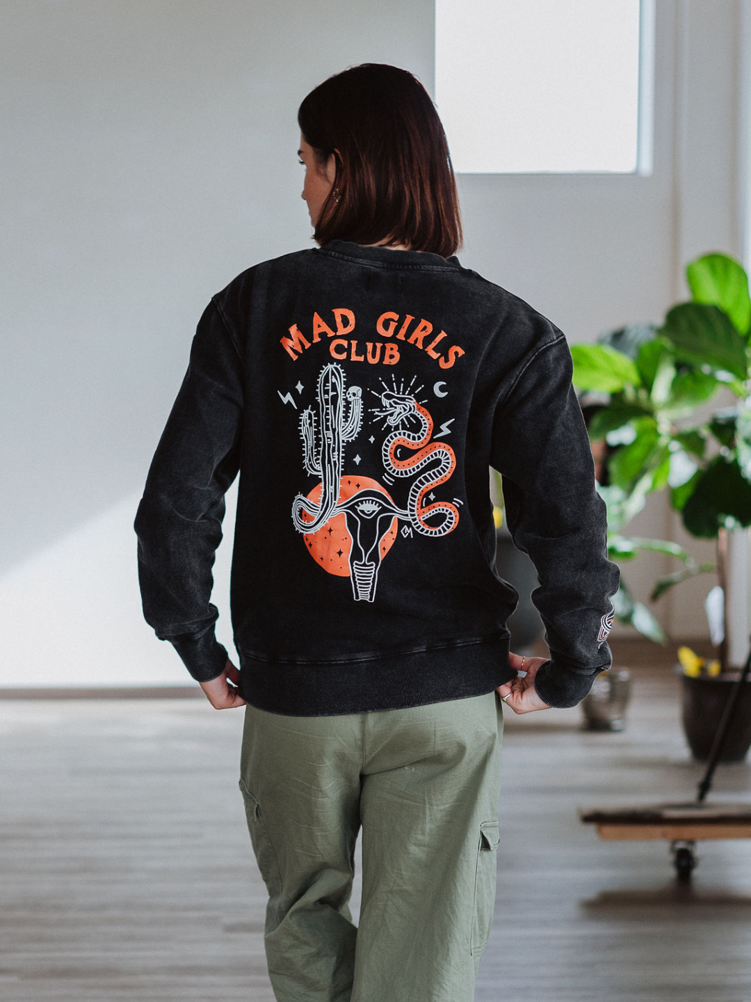 Mad Girls Club Sweater - Octopied Mind