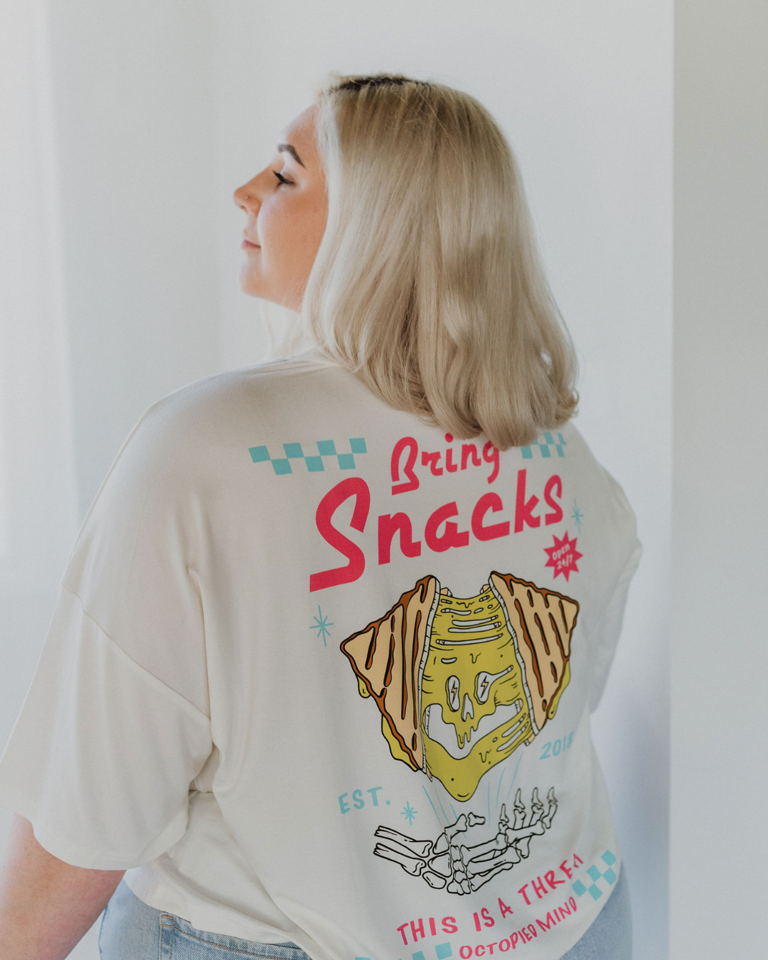Bring Snacks Oversized Beach Tee - Octopied Mind