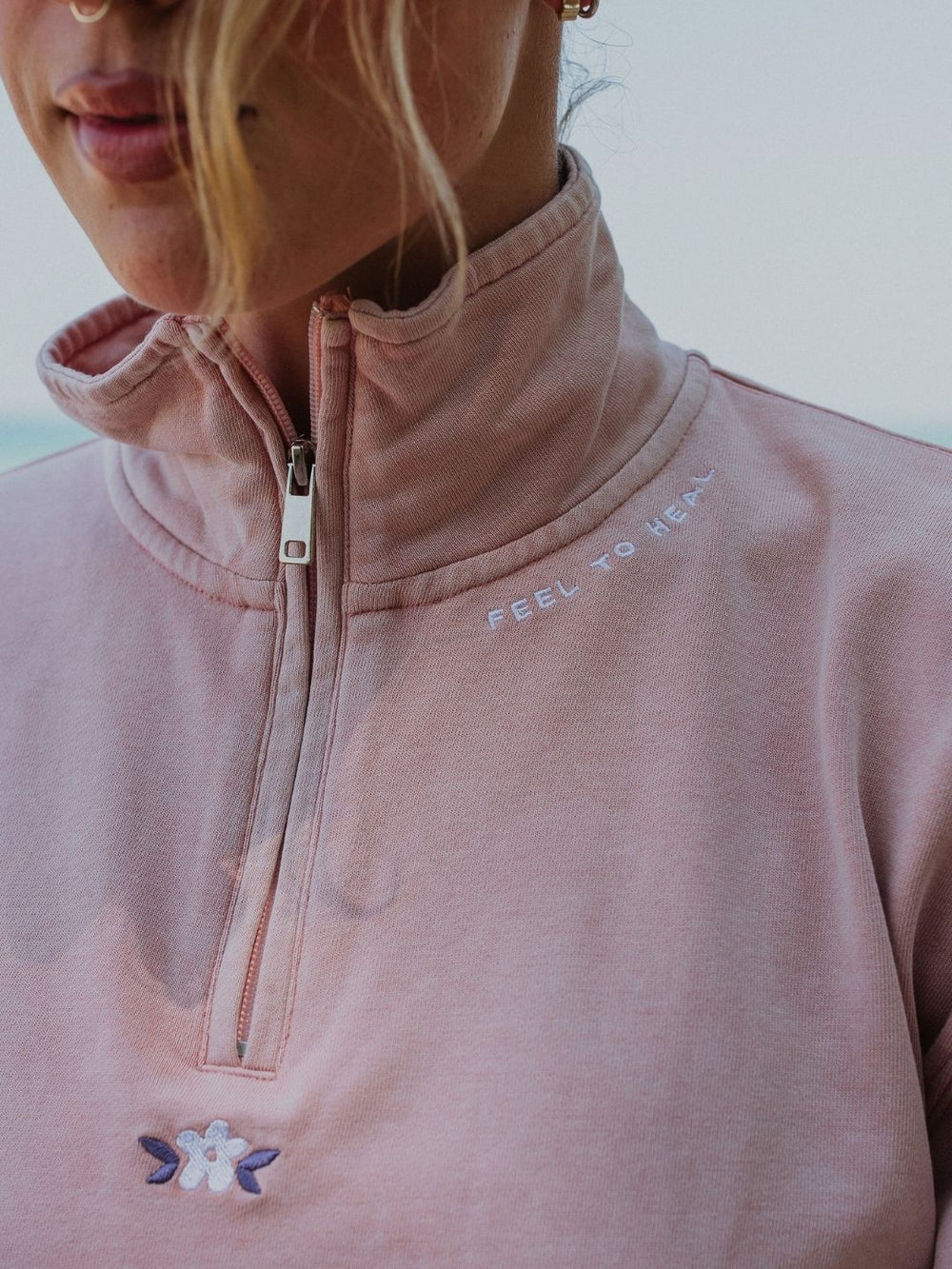 (Defected) Feel to Heal 1/4 Zip Vintage Sweater - Octopied Mind