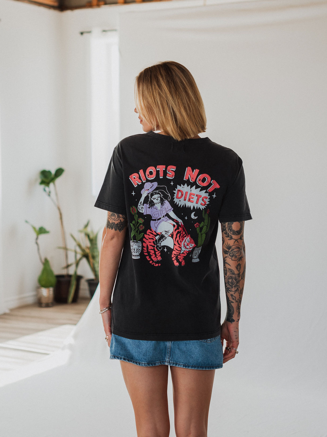 Riots Not Diets Mineral Wash T-Shirt - Octopied Mind