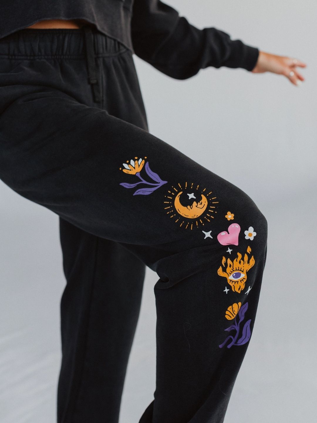 Searching for Serotonin Mineral Wash Sweatpants - Octopied Mind
