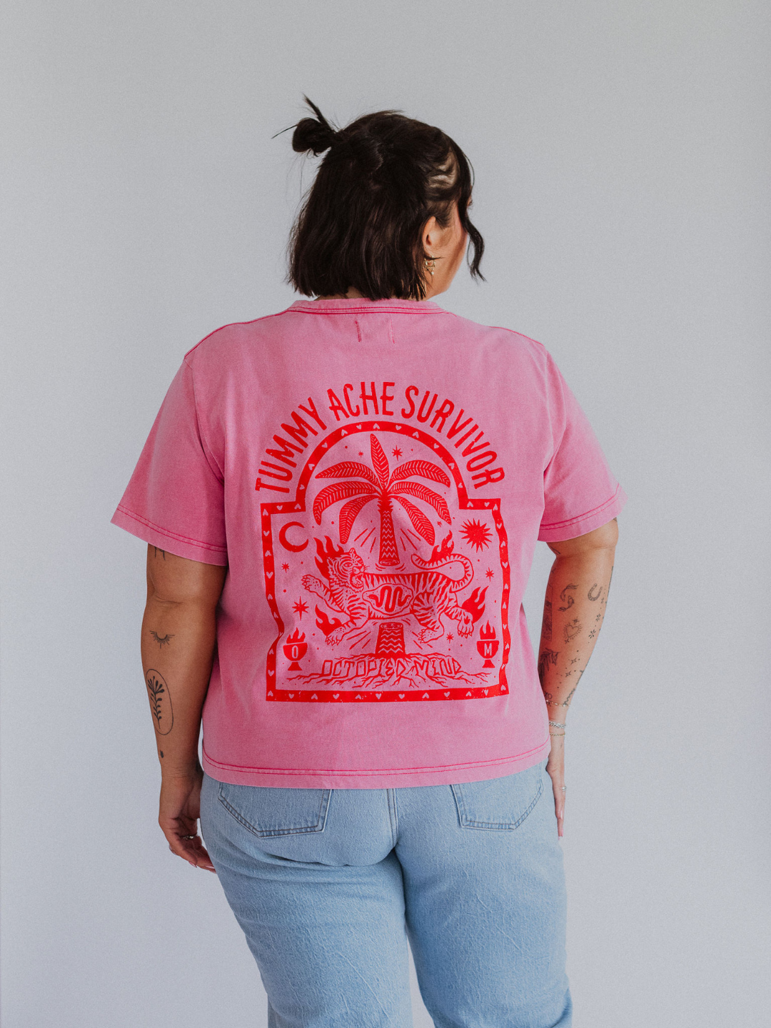 T-shirt « Survivant des maux de ventre »