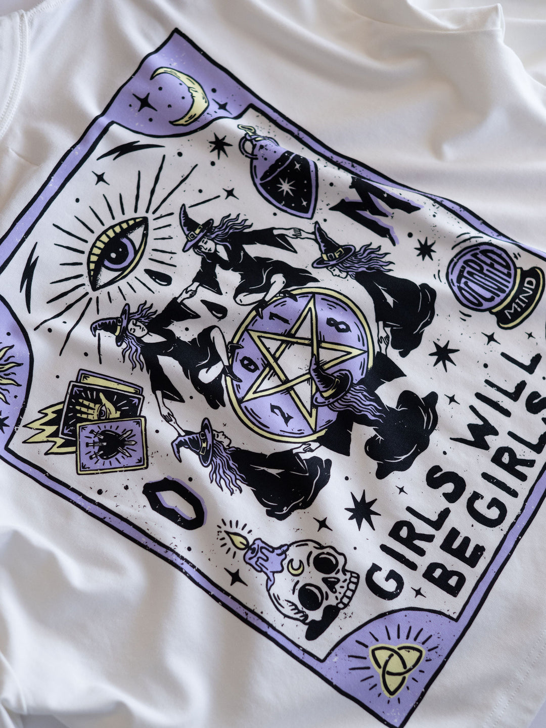 T-shirt à manches longues « Girls Will Be Girls »